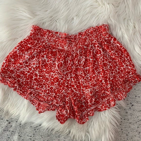 Billabong Pants - Billabong Ruffle Shorts